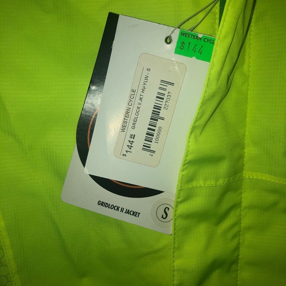 Cycling Rain Jacket - Picture 2 of 4